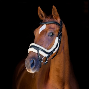 Schockemohle ogłowie anatomiczne ZETA podszyte futrem czarne