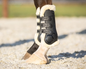 QHP Ochraniacze przednie z futrem Menton Black